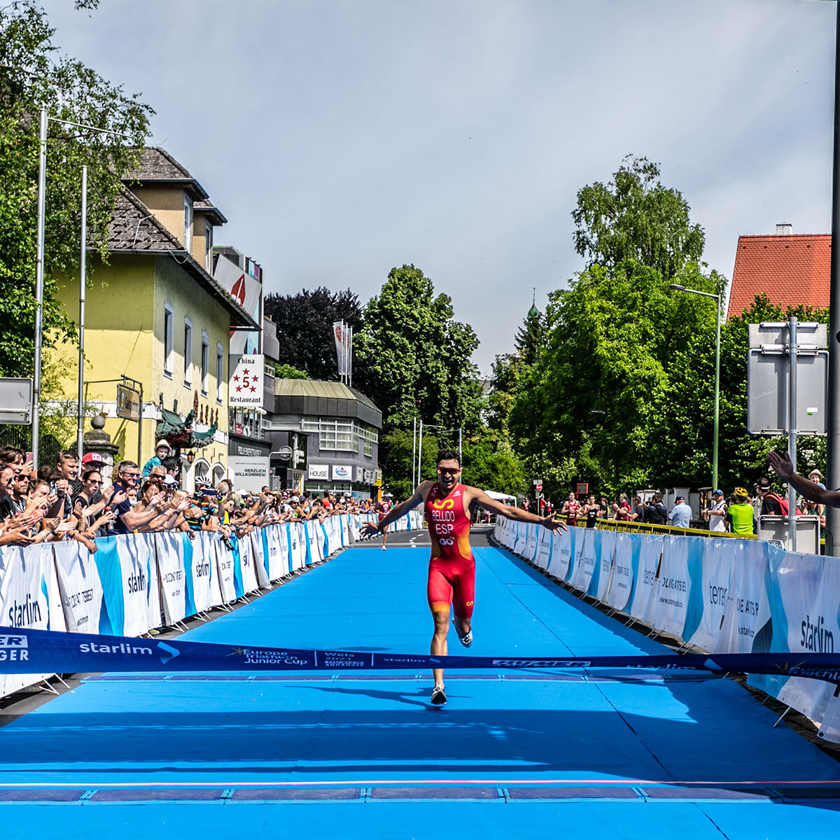 Zieleinlauf beim Triathlon Austria Wels
